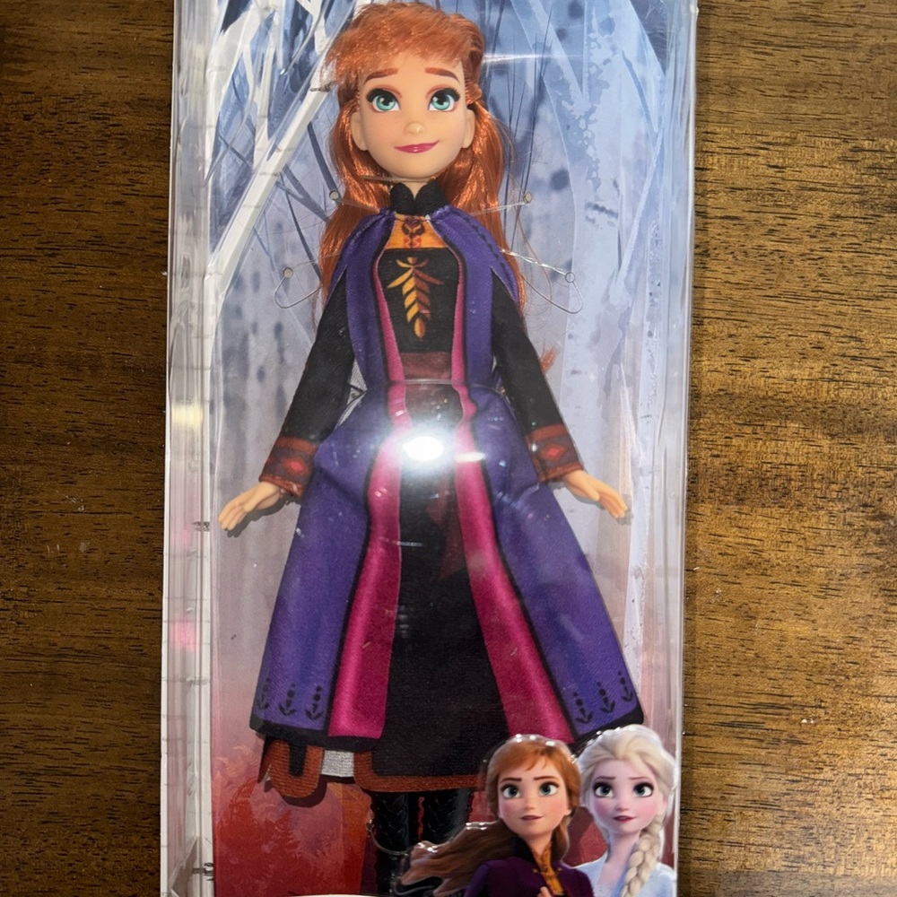 Disney Anna from Frozen 2